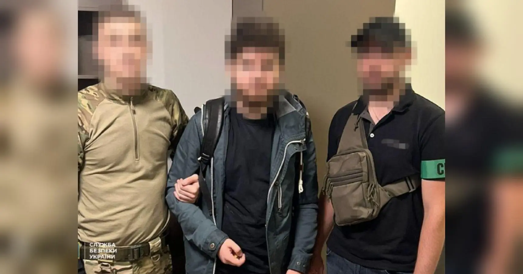 Розставляв «відеопастки», щоб коригувати удари по Києву та шпигувати на «Укрзалізниці»: СБУ затримала у столиці російського агента