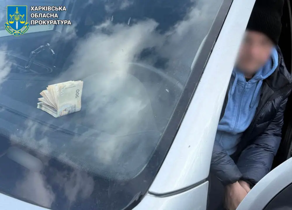У Харкові судитимуть чоловіка, який за гроші обіцяв забезпечити складання іспиту в ТСЦ