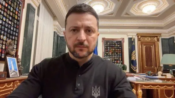 Зеленський відреагував на удари по Києву та Одесі: "Біснуваті з Шахедами та червоною кнопкою"