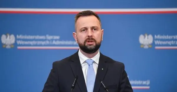 Міністр оборони Польщі звинуватив Росію у провокації з дроном