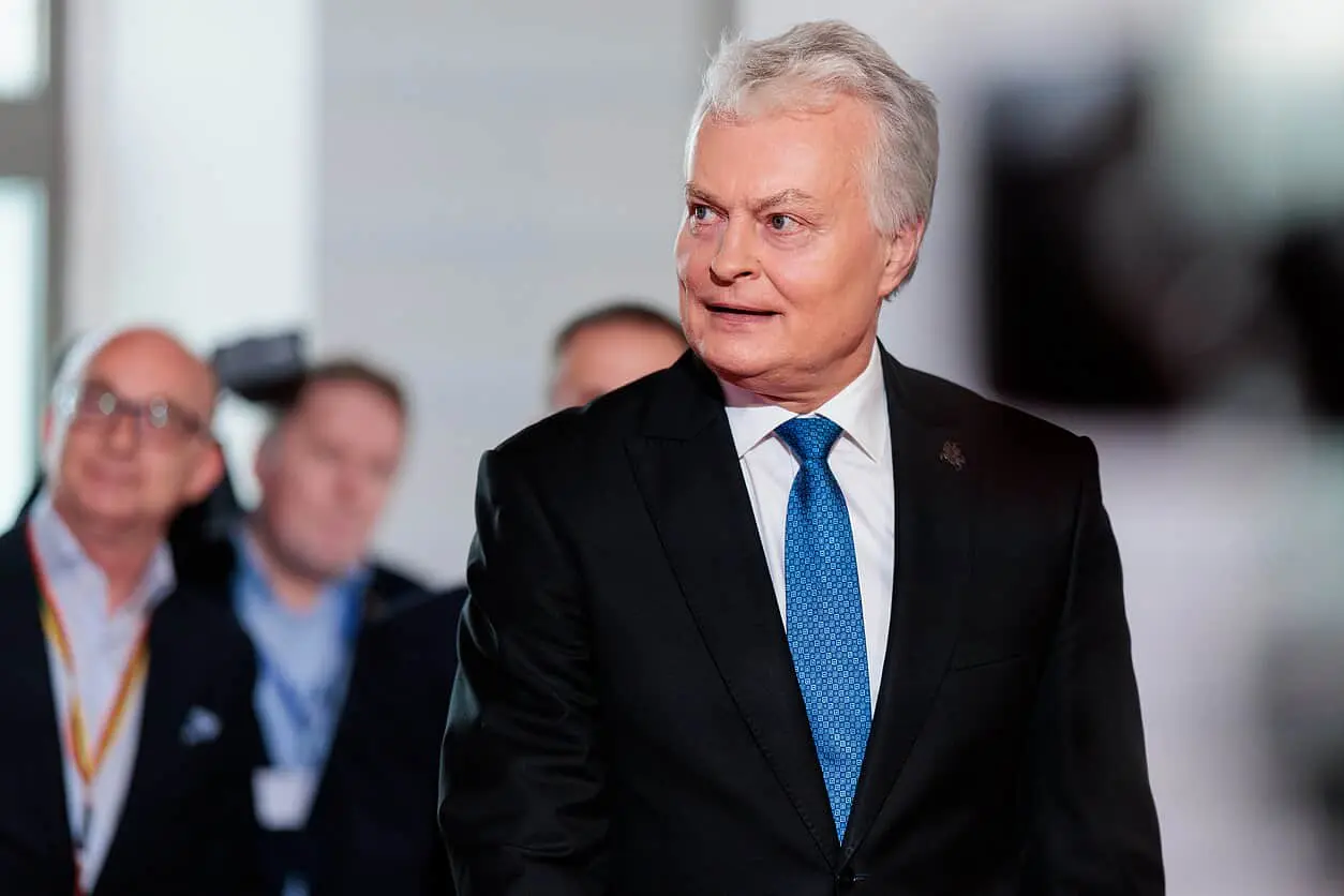 У Литві критикують президента за пропозицію покращити медпослуги для колишніх глав держави
