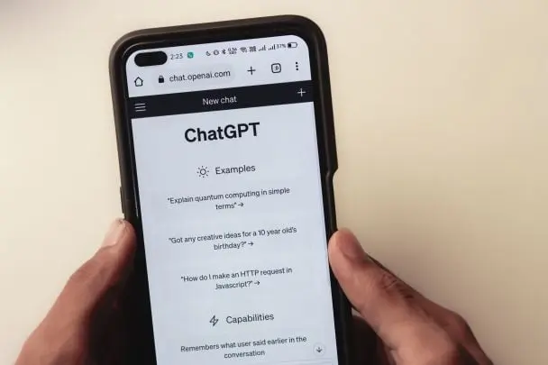 Чоловік потрапив у психоз через ChatGPT: небезпека ШІ