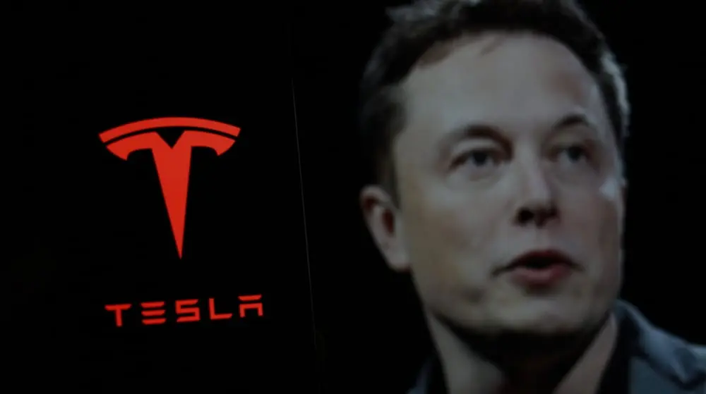 Маск звільнив ключового керівника Tesla після продовження падіння продажів електромобілів
