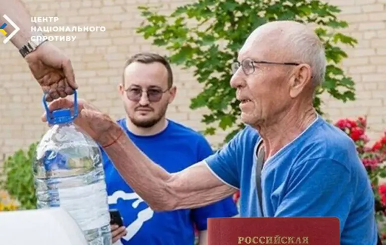 У тимчасово окупованому Мелітополі воду видають за наявності російського паспорта