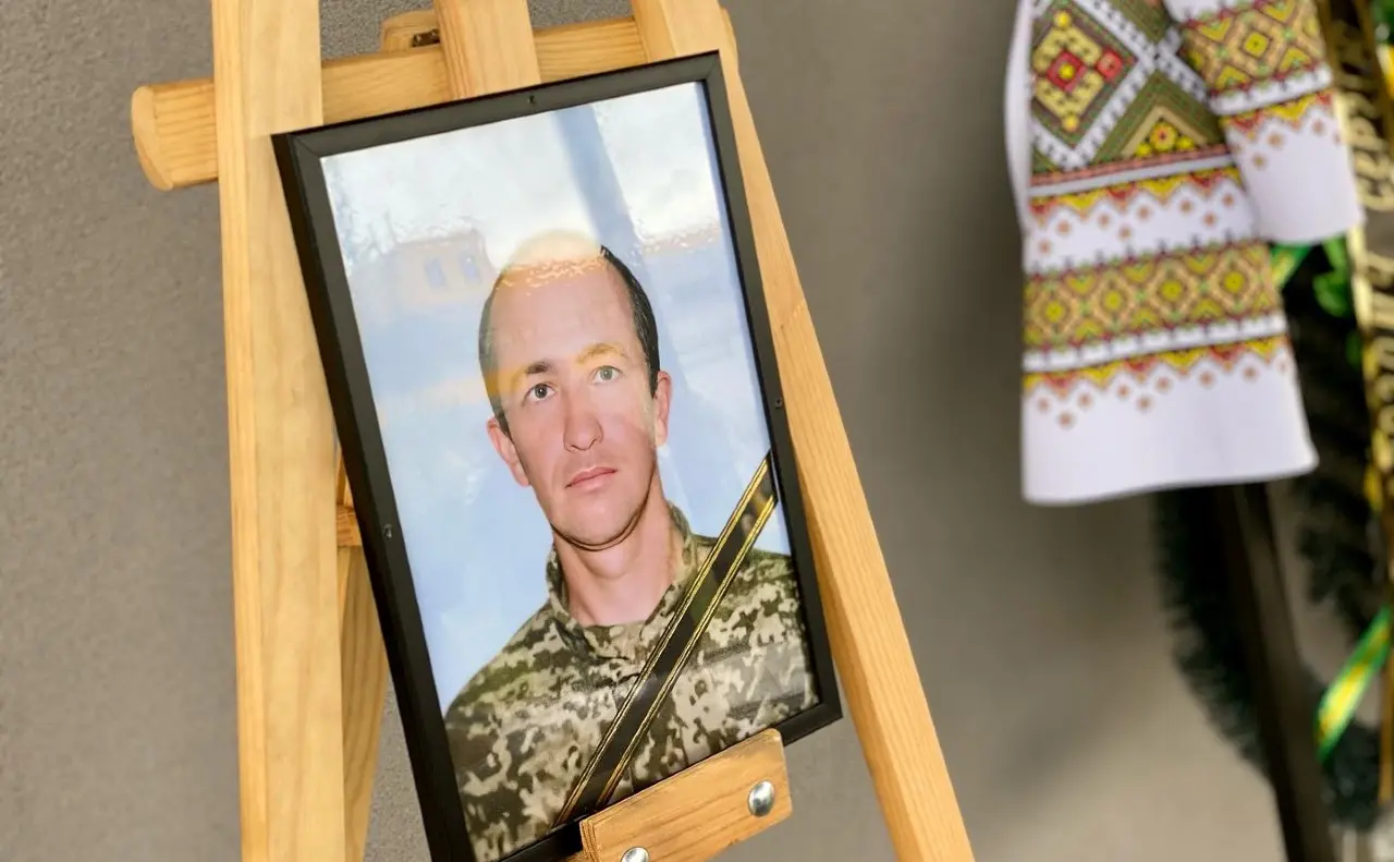 У Бучі попрощалися з воїном Сергієм Лалою
