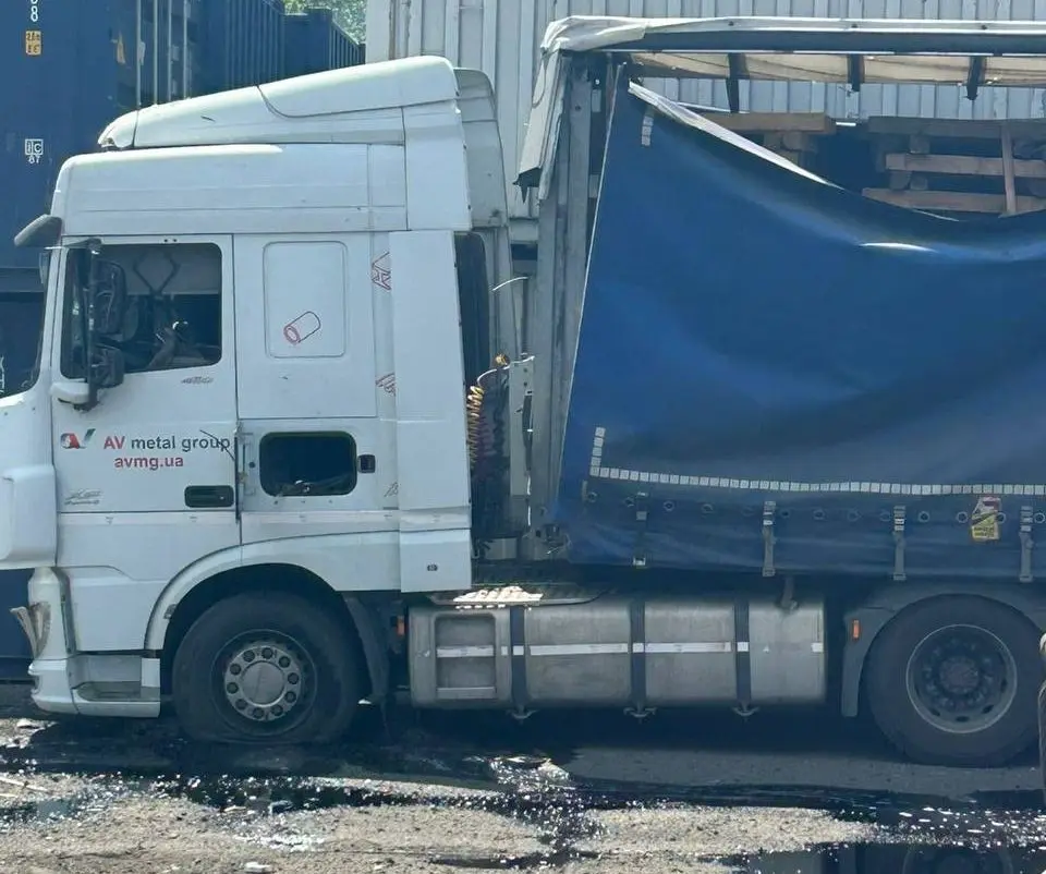 Унаслідок ракетного удару рф по Одеському порту загинули щонайменше двоє людей, серед постраждалих — іноземці