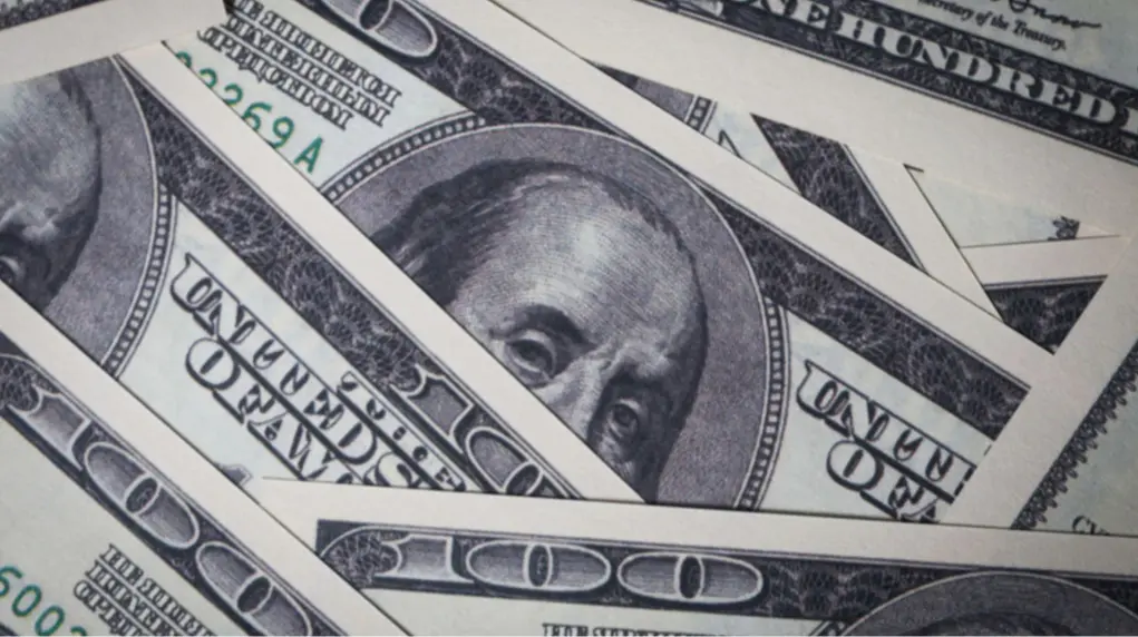 Міжнародні резерви України скоротилися до $43 мільярдів: в НБУ назвали причини
