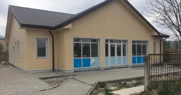 Львівська ОВА за 6,8 млн грн продає збудовану за державні гроші амбулаторію