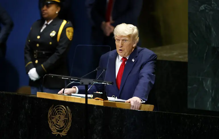 Трамп: Європа "фінансує війну проти самої себе", купляючи російську нафту