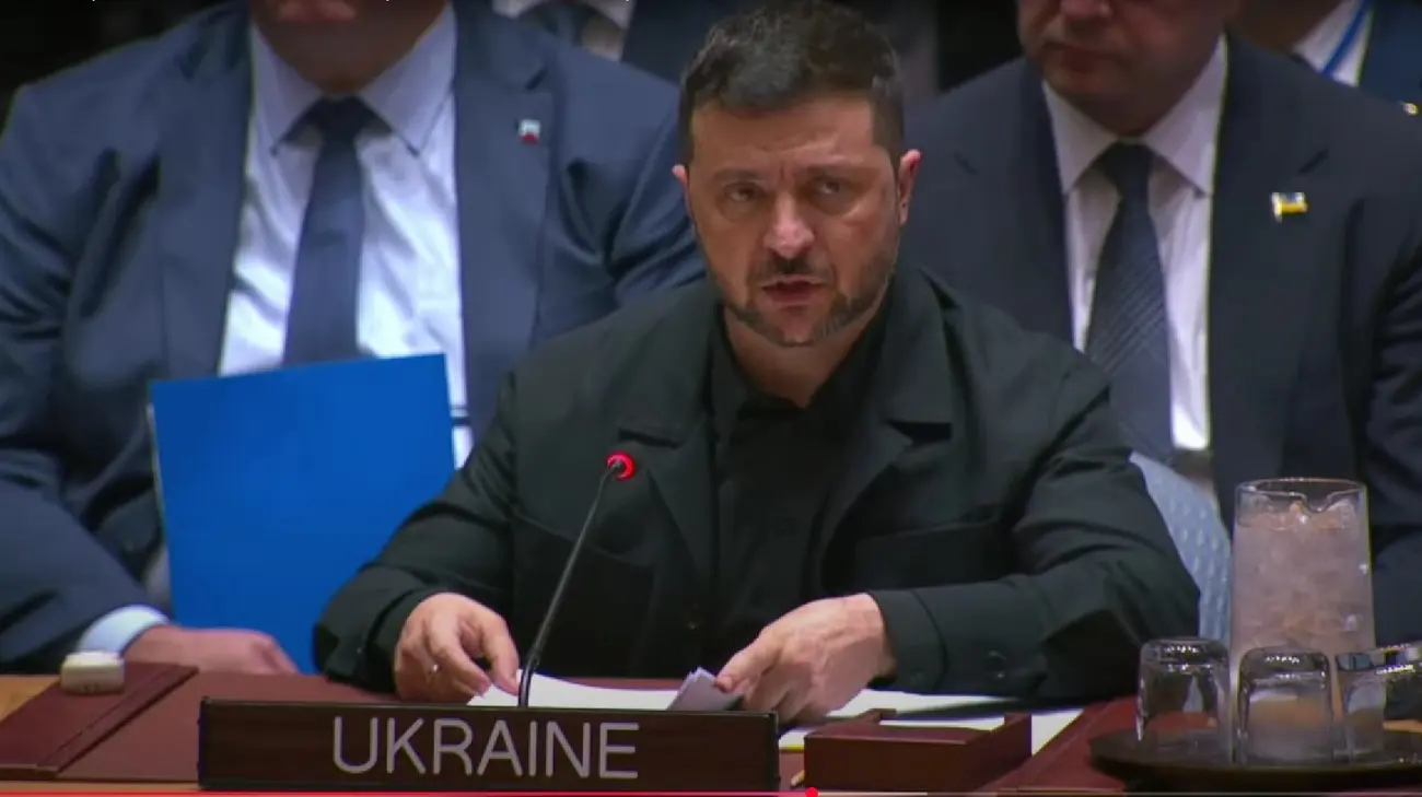 Зеленський: Путін боїться прямих перемовин і намагається виграти час для продовження війни