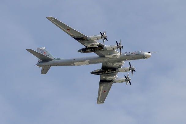 Російські Ту-95МС на краю можливості: експерт помітив неочевидні докази успіху операції "Павутина"