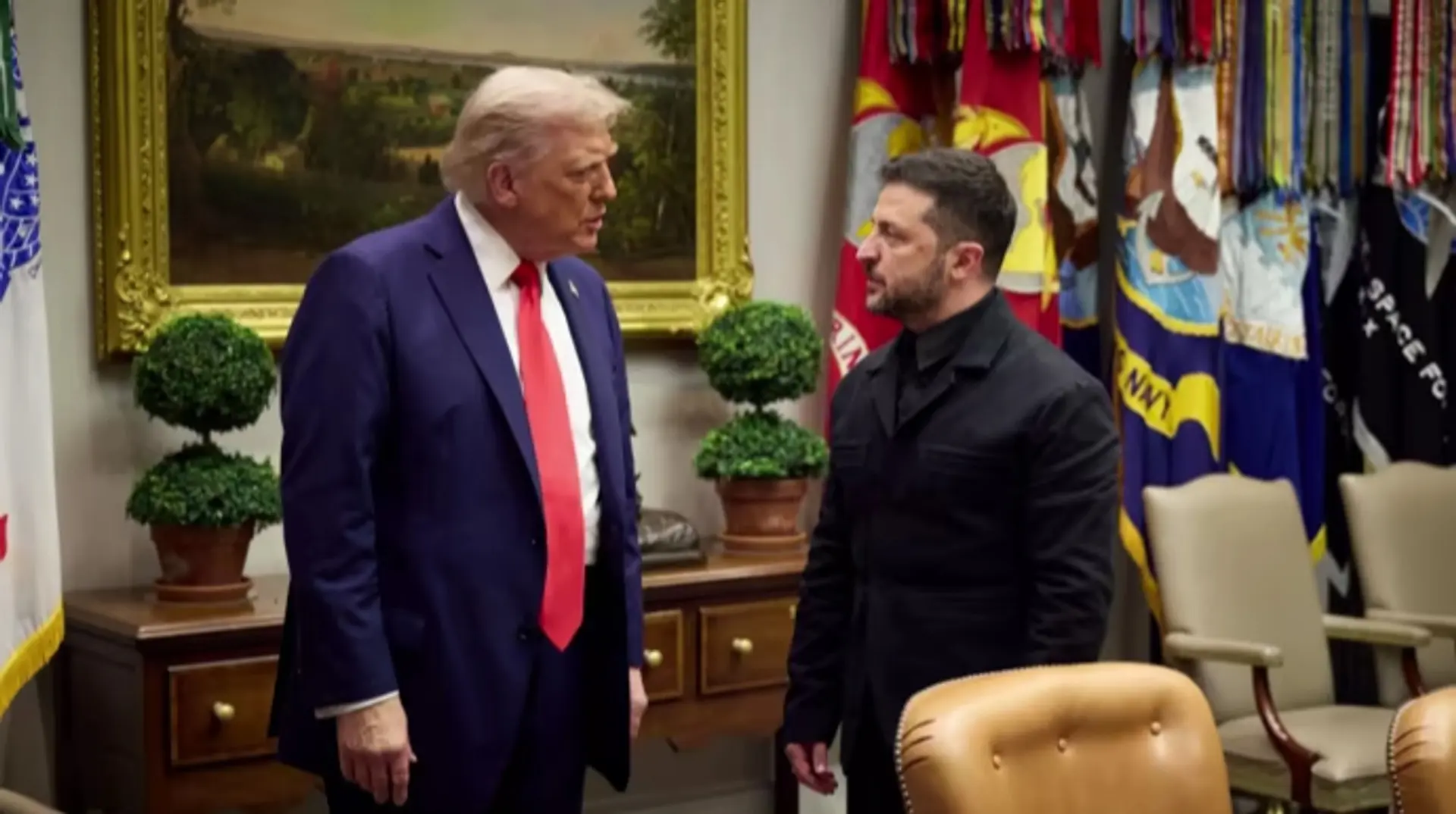 "Глибоко поважаю вас": Трамп подякував українському воїну за подаровану ключку для гольфу