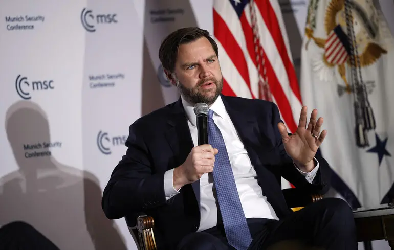 США припиняють фінансувати війну в Україні – Венс