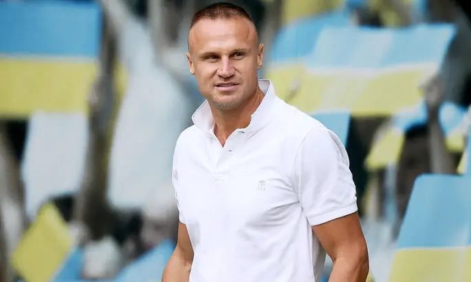 Можно заявлять на сезон? 46-летний Шевчук показал класс молодежи Полесья на тренировках. ВИДЕО
