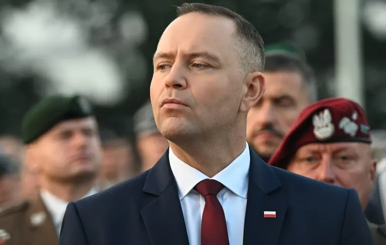 Президент Польщі дозволив перебування військ НАТО на території країни