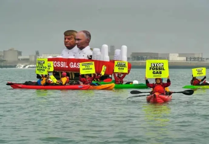 У бельгійському порту Greenpeace протестував проти імпорту СПГ з Росії та США