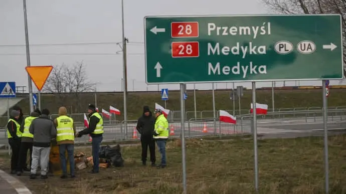 Польські мітингувальники заблокували пункт пропуску на кордоні