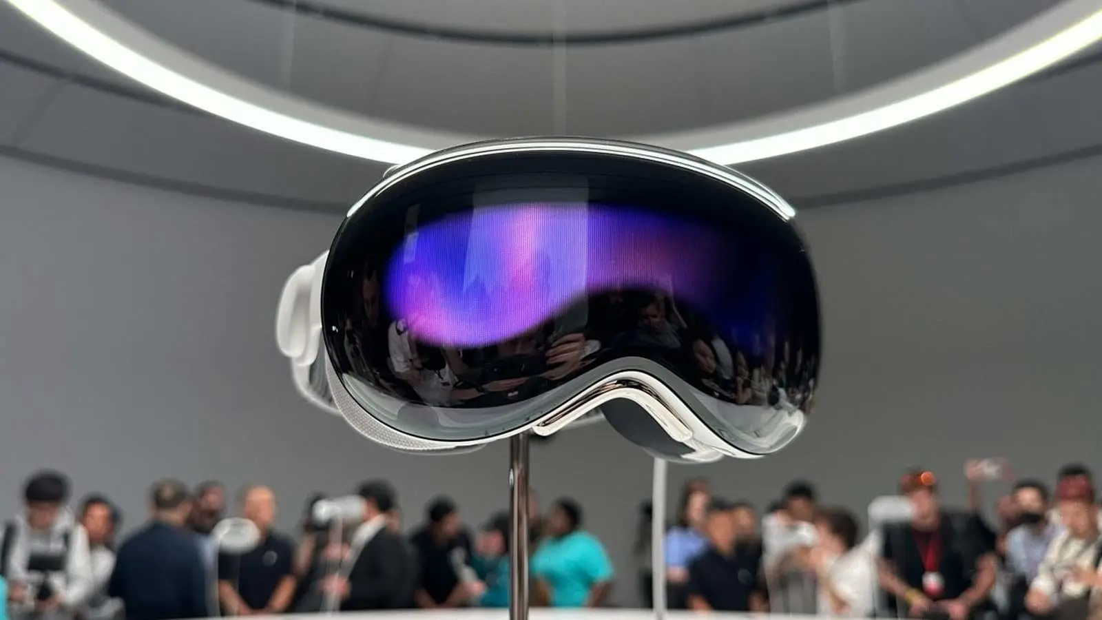 Оновлений Apple Vision Pro отримає чип M4 та підтримку AI