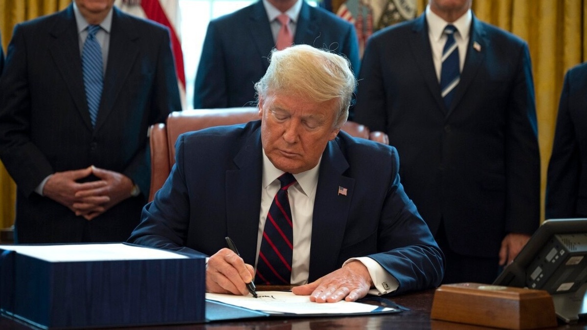 Трамп підписав низку указів щодо розвитку ядерної енергетики та науки в США – Білий дім