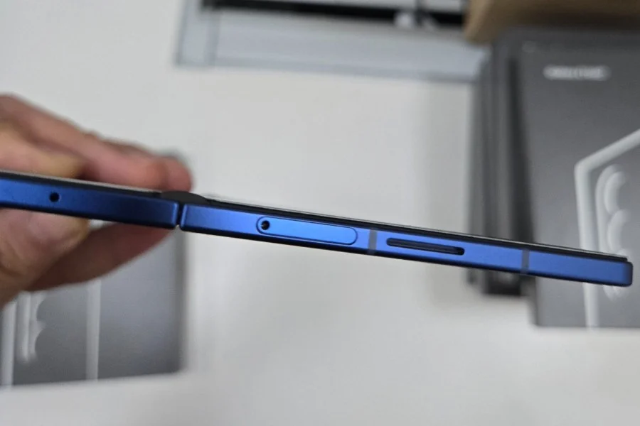 Samsung Galaxy Z Fold 7 виглядає справді тонким