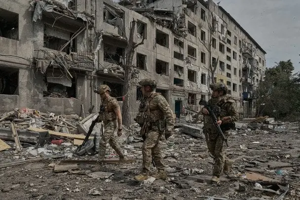 Офіцер бригади "Рубіж" НГУ розповів про ситуацію на Покровському напрямку: "нашестя тарганів"