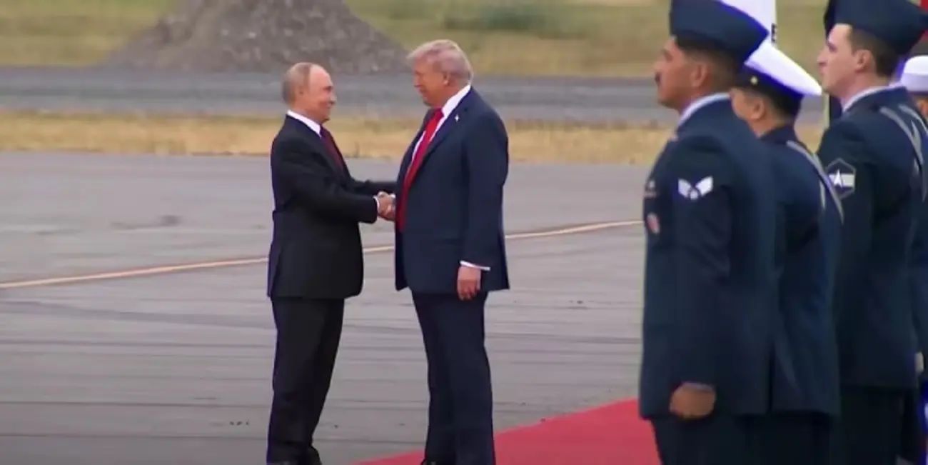 Зустріч Трампа і Путіна у форматі «три на три» завершилася