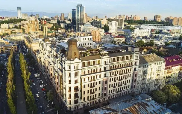 Власник нового казино в «Прем’єр-Палаці» пов'язаний з керівником російської розвідки Наришкіним — ЗМІ