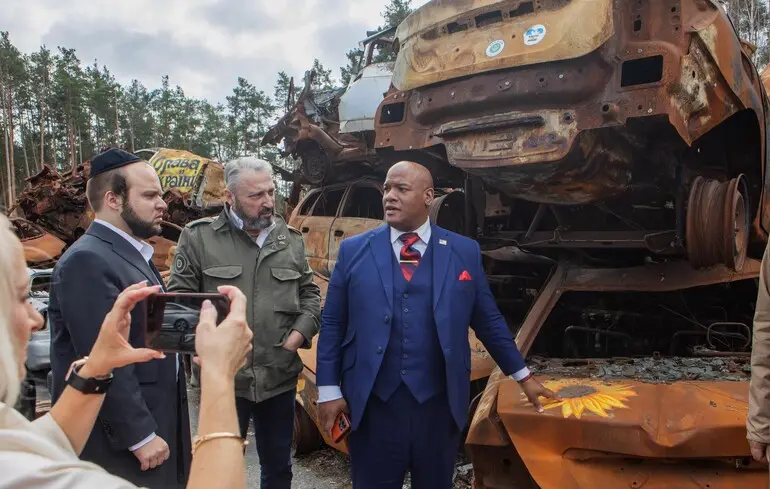 Радник Трампа назвав умови успіху зустрічі з Путіним на Алясці 