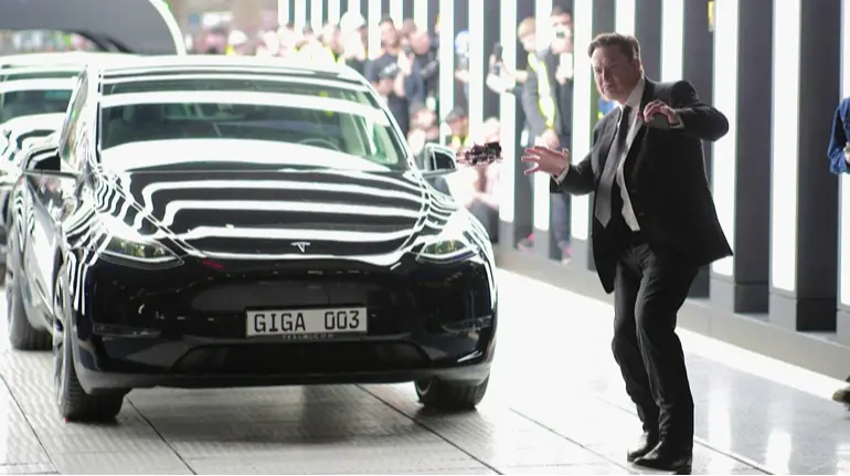 Tesla підскочила на 8% після масштабної купівлі акцій Маском