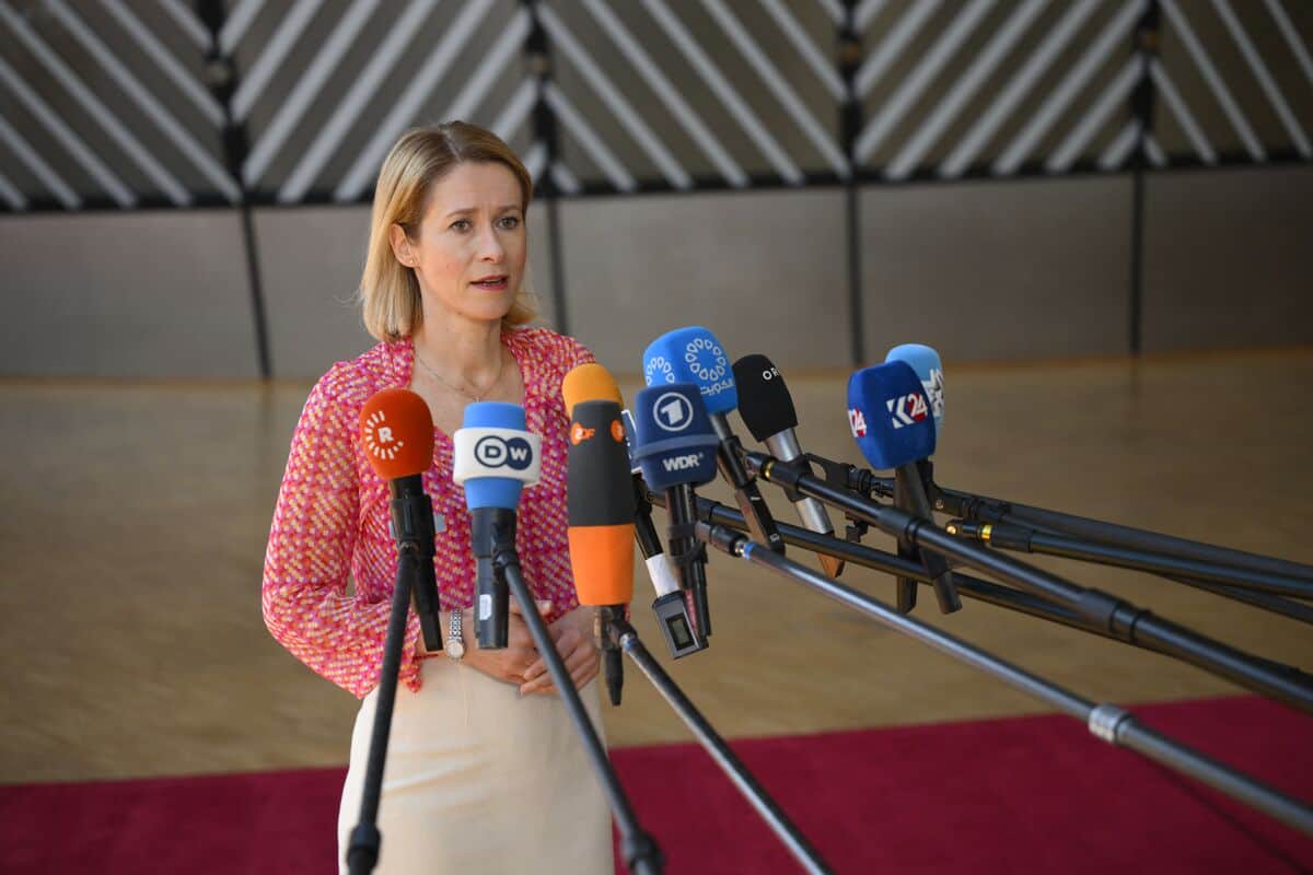 ЄС заявив, що почав процедуру зняття санкцій з Косова