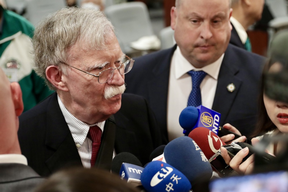 Экс-советник Трампа обеспокоен потенциальным прекращением огня. Объяснил почему