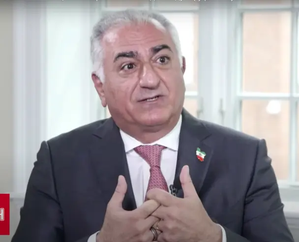 Син поваленого шаха Ірану закликає до повстання: "Ісламська Республіка вже впала"