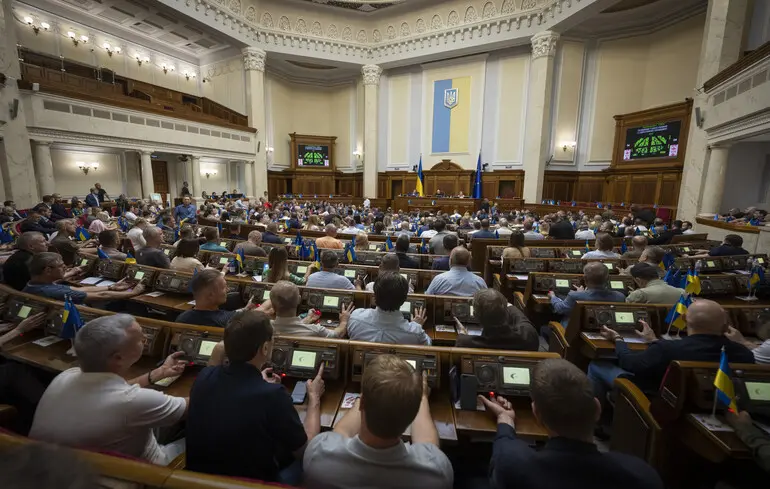 Виборці можуть відслідкувати найрентиговіші голосування депутатів за шість років