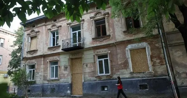 Міська рада розірве договір на ремонт двох будинків із компанією 21-річної львівʼянки