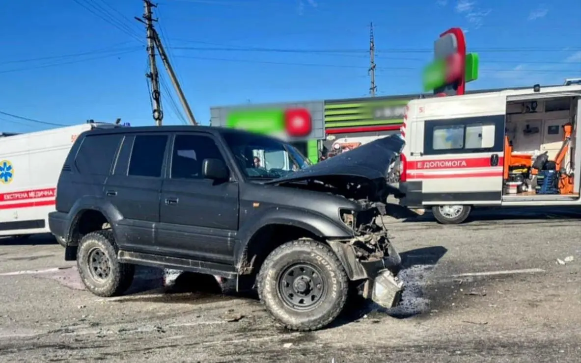 На Київщині у ДТП постраждали водії двох автівок разом з пасажирами