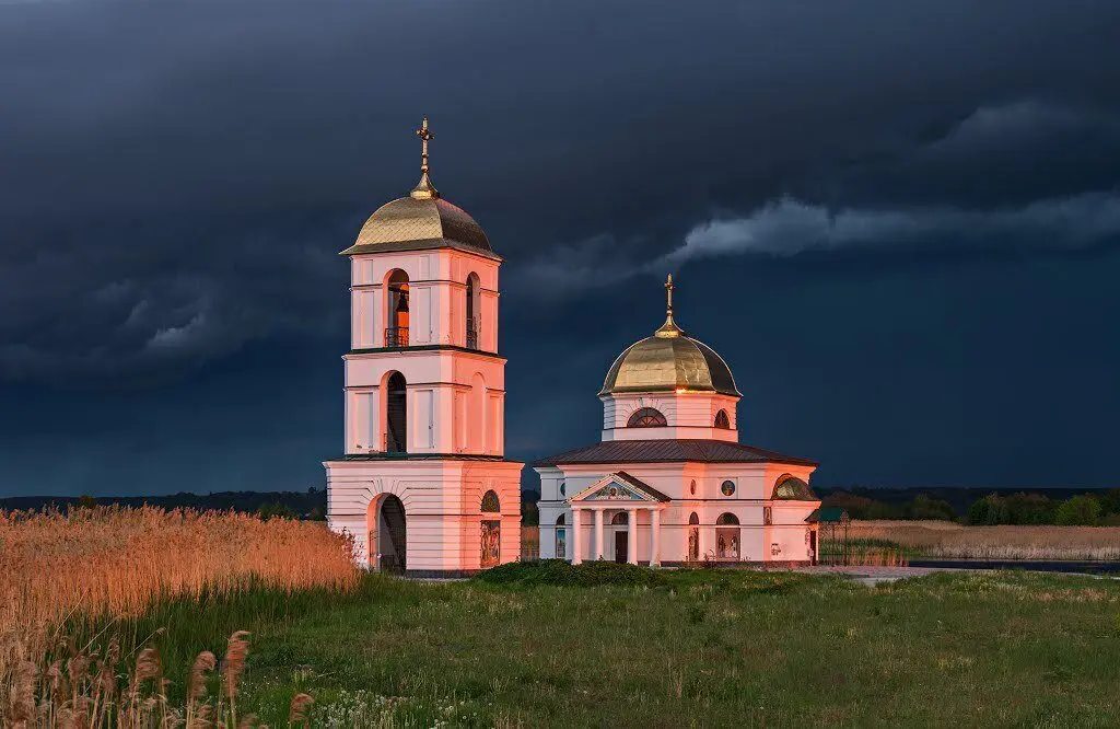 Де під Києвом відвідати унікальні церкви