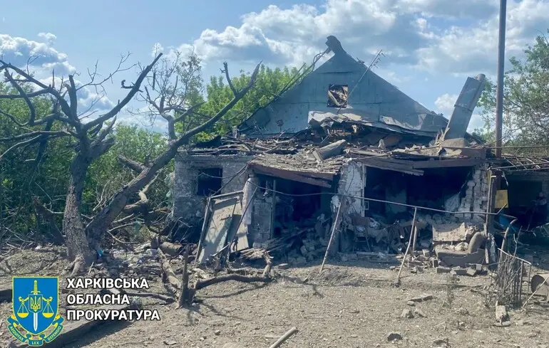 Війська РФ двічі атакували з авіації місто в Харківській області: пʼятеро поранених