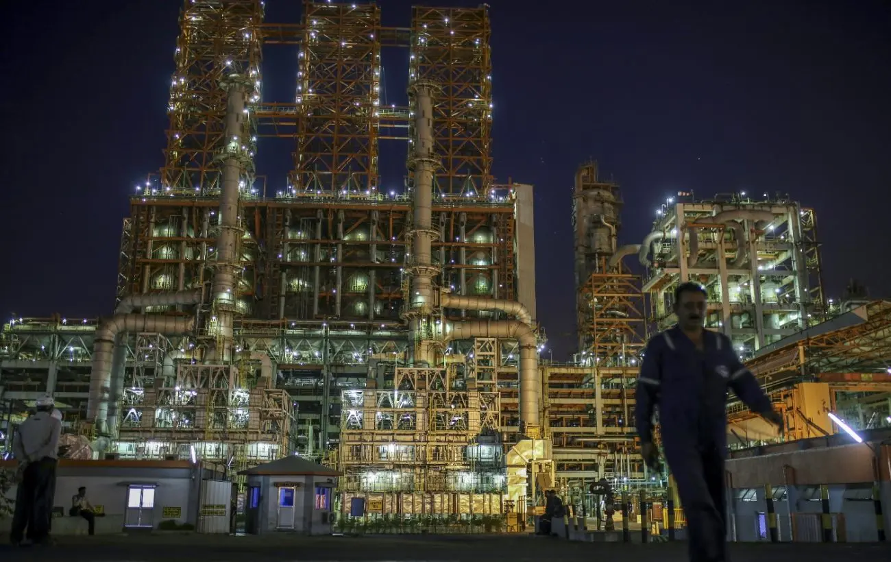 США вводять мита на індійські товари через російську нафту